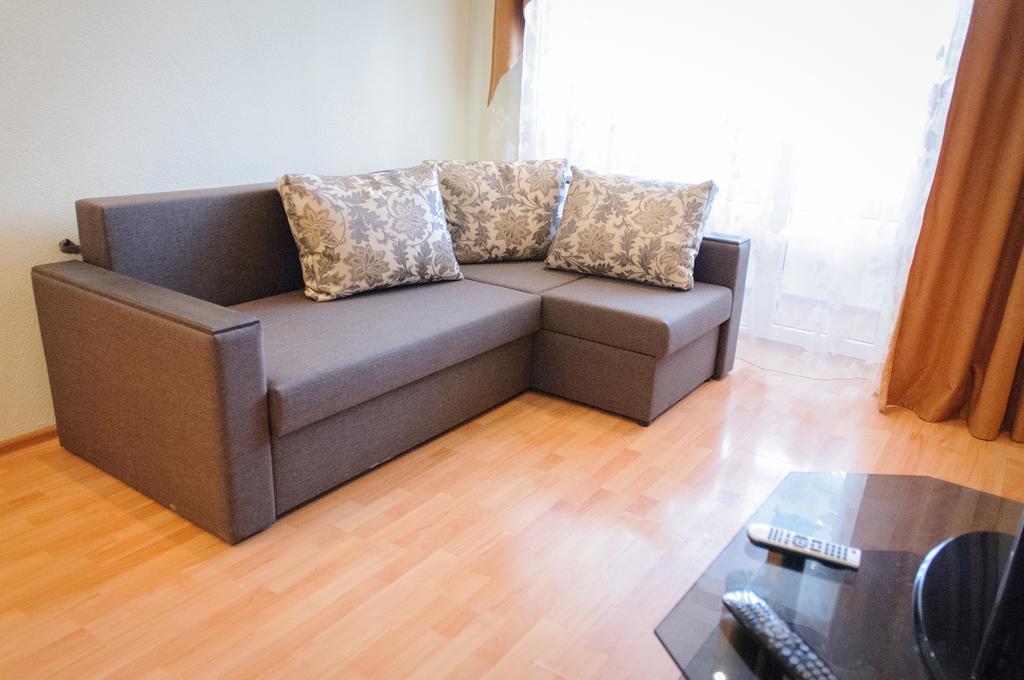 Luxury 3 Rooms Apartments In Center By Green House โปลตาวา ภายนอก รูปภาพ