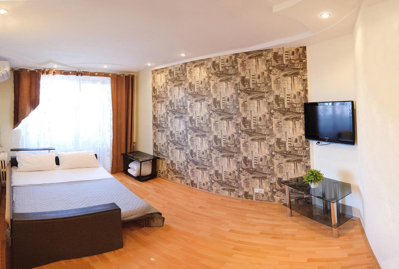 Luxury 3 Rooms Apartments In Center By Green House โปลตาวา ภายนอก รูปภาพ